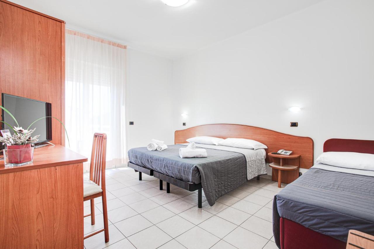 Hotel Villa Maria Cesenatico Eksteriør billede