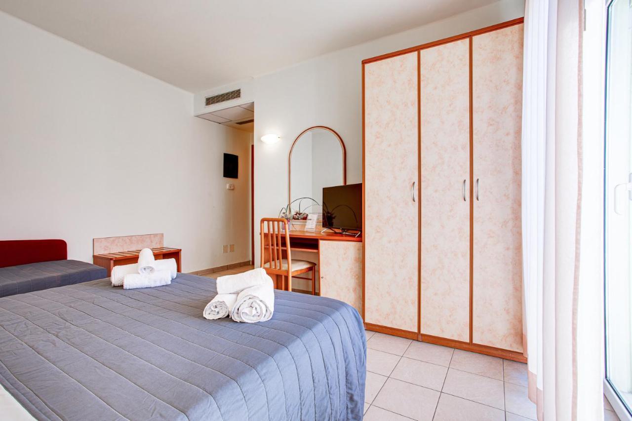 Hotel Villa Maria Cesenatico Eksteriør billede